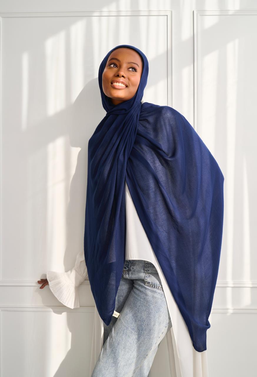 Navy linen modal