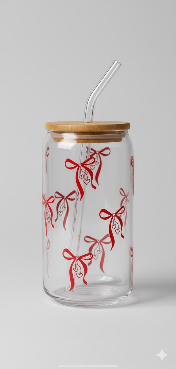 Knot your average glass
cup