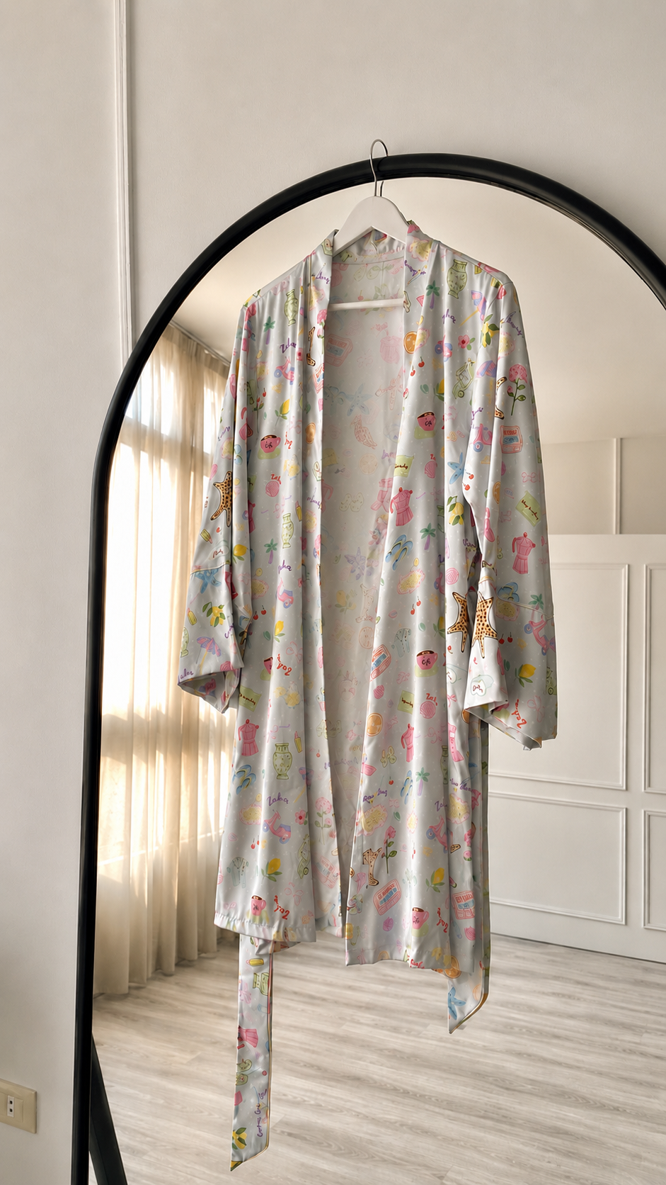 Dolce vita satin robe