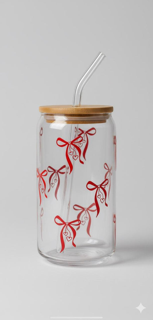 Knot your average glass
cup